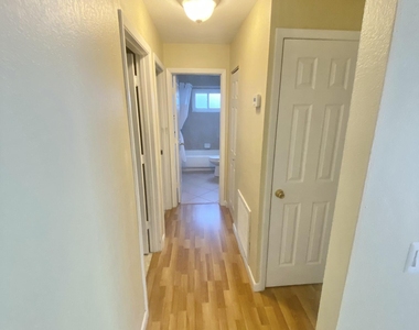 784 Alcazar Avenue - Photo Thumbnail 7