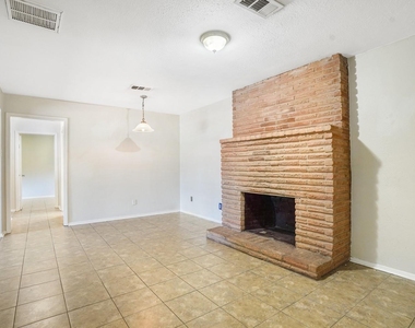 26407 Magnolia Drive - Photo Thumbnail 10