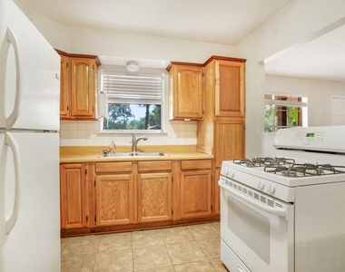 26407 Magnolia Drive - Photo Thumbnail 12