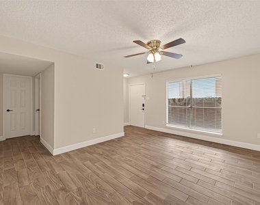 7714 Renwick Drive - Photo Thumbnail 11