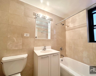 East 55 Street - Photo Thumbnail 7
