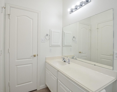 2607 Grand Plantation Court - Photo Thumbnail 40
