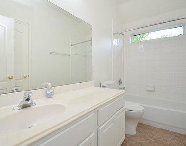 2607 Grand Plantation Court - Photo Thumbnail 39