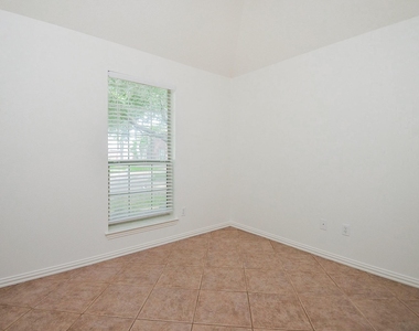 2607 Grand Plantation Court - Photo Thumbnail 36