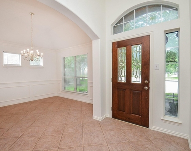 2607 Grand Plantation Court - Photo Thumbnail 6