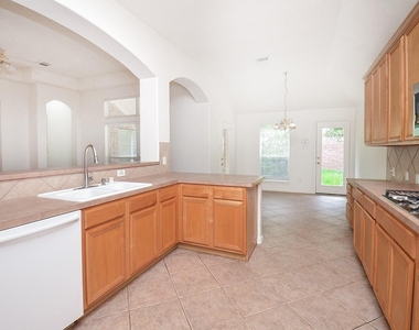 2607 Grand Plantation Court - Photo Thumbnail 19