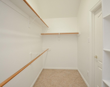 2607 Grand Plantation Court - Photo Thumbnail 33