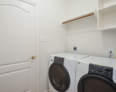 2607 Grand Plantation Court - Photo Thumbnail 41