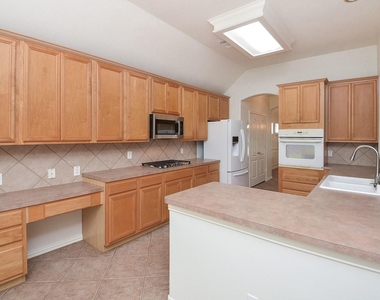 2607 Grand Plantation Court - Photo Thumbnail 18