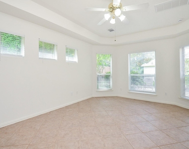 2607 Grand Plantation Court - Photo Thumbnail 24