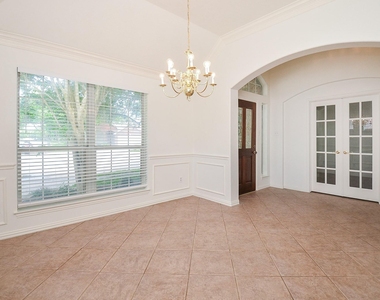 2607 Grand Plantation Court - Photo Thumbnail 7