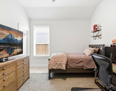 27927 Spring Falls Court - Photo Thumbnail 29
