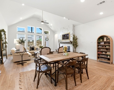 27927 Spring Falls Court - Photo Thumbnail 14