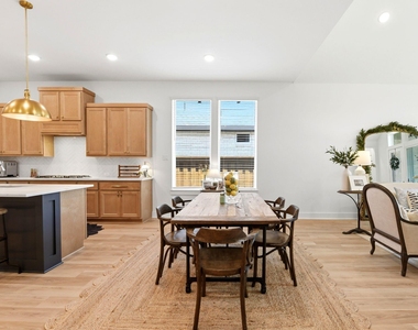 27927 Spring Falls Court - Photo Thumbnail 11