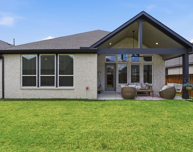 27927 Spring Falls Court - Photo Thumbnail 41