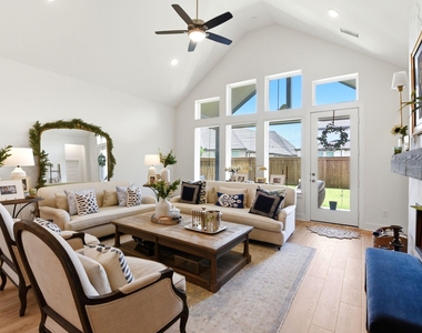 27927 Spring Falls Court - Photo Thumbnail 18