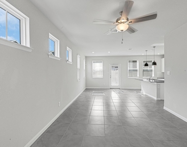 1528 Lakeline Oak Drive - Photo Thumbnail 1