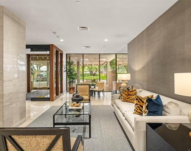 14 Greenway Plaza - Photo Thumbnail 4