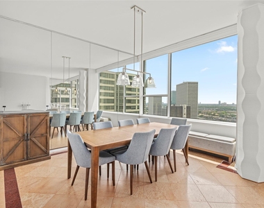 14 Greenway Plaza - Photo Thumbnail 9