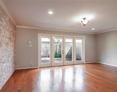 12979 Trail Hollow Drive - Photo Thumbnail 6