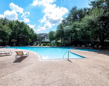 12979 Trail Hollow Drive - Photo Thumbnail 27