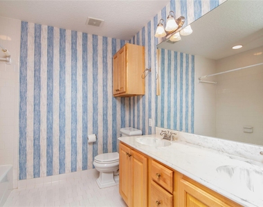 12979 Trail Hollow Drive - Photo Thumbnail 14