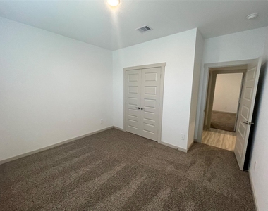 3806 Pottharst Park Court - Photo Thumbnail 37