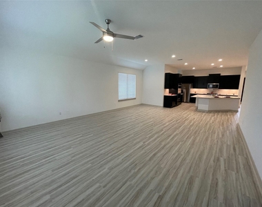 3806 Pottharst Park Court - Photo Thumbnail 17