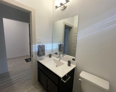 3806 Pottharst Park Court - Photo Thumbnail 35