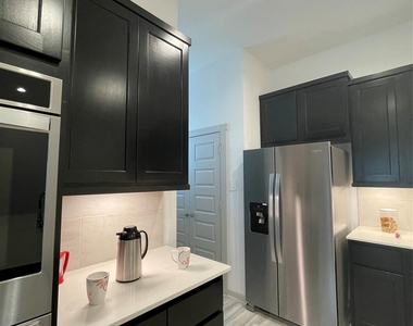 3806 Pottharst Park Court - Photo Thumbnail 9