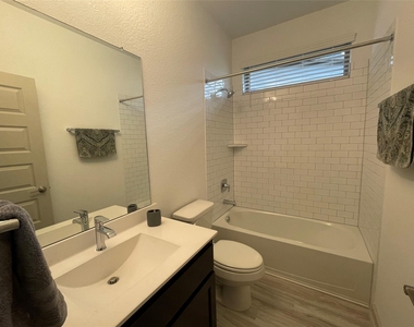 3806 Pottharst Park Court - Photo Thumbnail 34