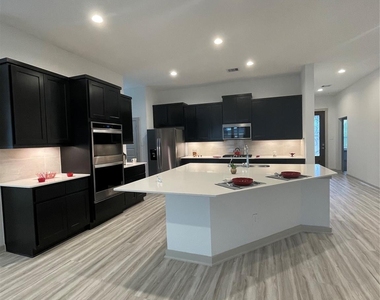 3806 Pottharst Park Court - Photo Thumbnail 15