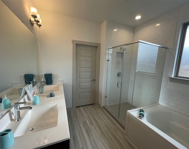 3806 Pottharst Park Court - Photo Thumbnail 30