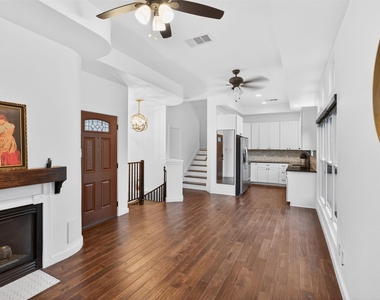 2716 Bagby Street - Photo Thumbnail 6