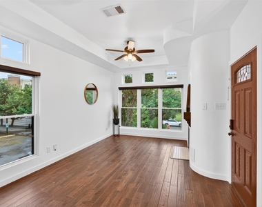 2716 Bagby Street - Photo Thumbnail 4