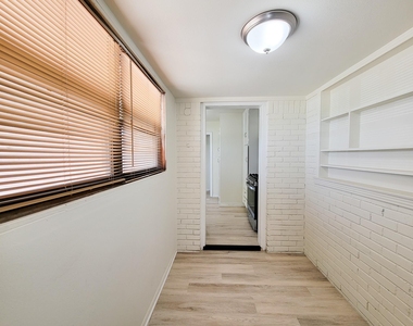133 S Yaupon Street - Photo Thumbnail 10