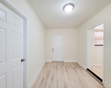 133 S Yaupon Street - Photo Thumbnail 9