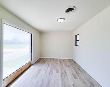 133 S Yaupon Street - Photo Thumbnail 31