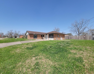133 S Yaupon Street - Photo Thumbnail 35