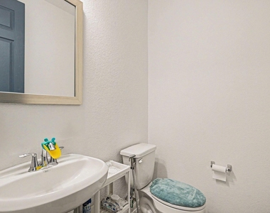 2107 Brooke Avery Drive - Photo Thumbnail 25