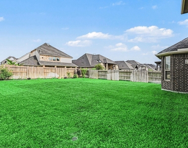 2107 Brooke Avery Drive - Photo Thumbnail 25