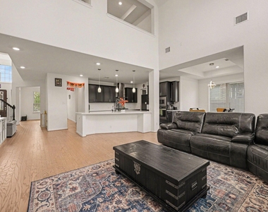 2107 Brooke Avery Drive - Photo Thumbnail 10