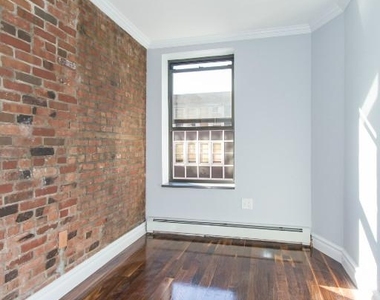 Ridge Street & Stanton Street - Photo Thumbnail 4