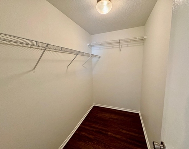 20111 Sweet Magnolia Place - Photo Thumbnail 7