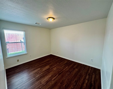 20111 Sweet Magnolia Place - Photo Thumbnail 11