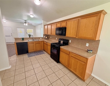 20111 Sweet Magnolia Place - Photo Thumbnail 27