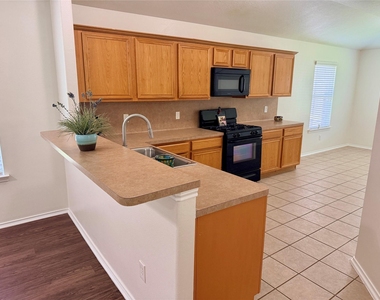 20111 Sweet Magnolia Place - Photo Thumbnail 24