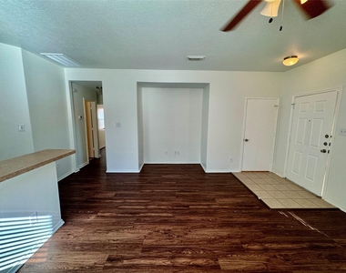 20111 Sweet Magnolia Place - Photo Thumbnail 3