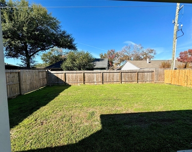 20111 Sweet Magnolia Place - Photo Thumbnail 22