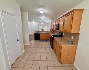 20111 Sweet Magnolia Place - Photo Thumbnail 28